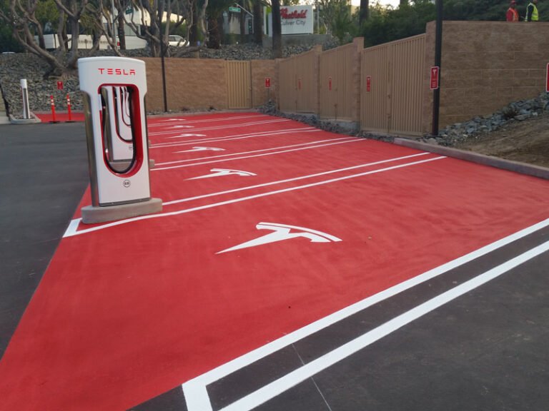 services-parking-lot-maintenance-parking-lot-striping-06