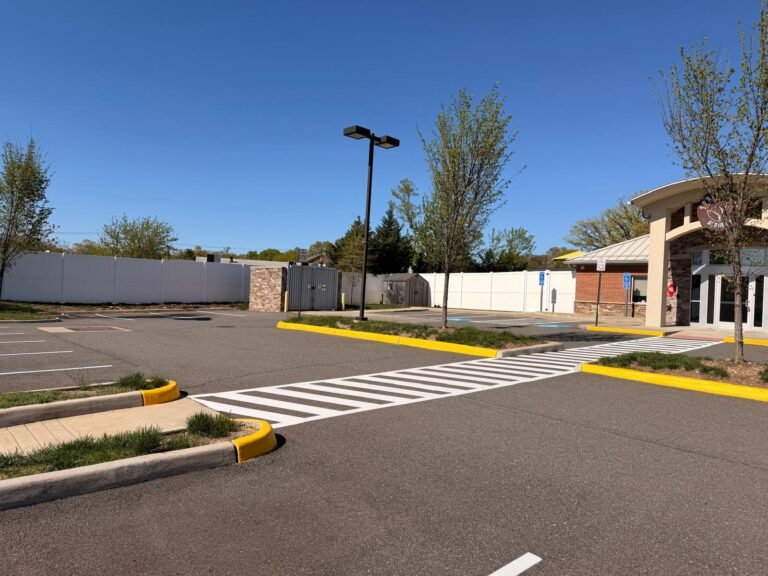 curb8